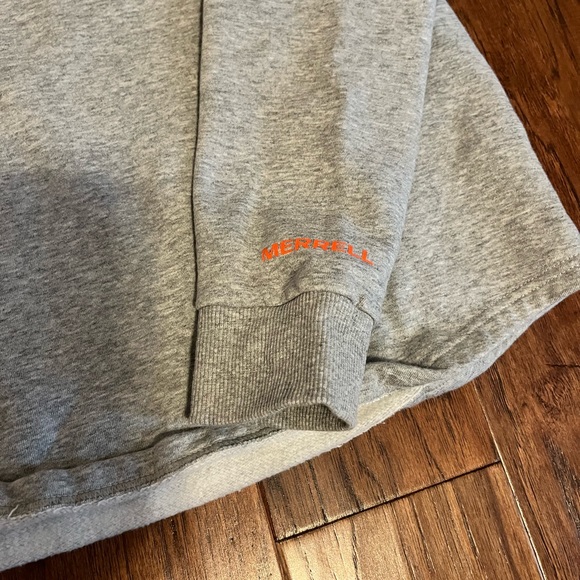 Merrell Sweatshirt - Picture 4 of 5